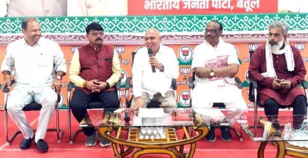 गरीब, युवा, महिला और किसानों के