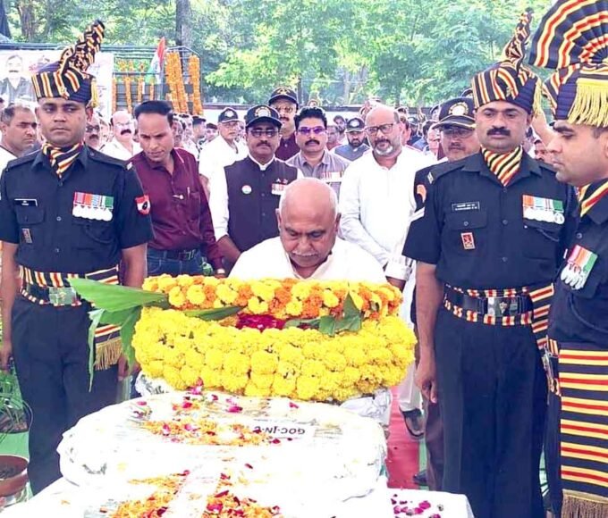 आर्मी में सूबेदार दयानंद लिल्लोरे