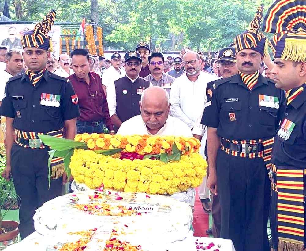 आर्मी में सूबेदार दयानंद लिल्लोरे