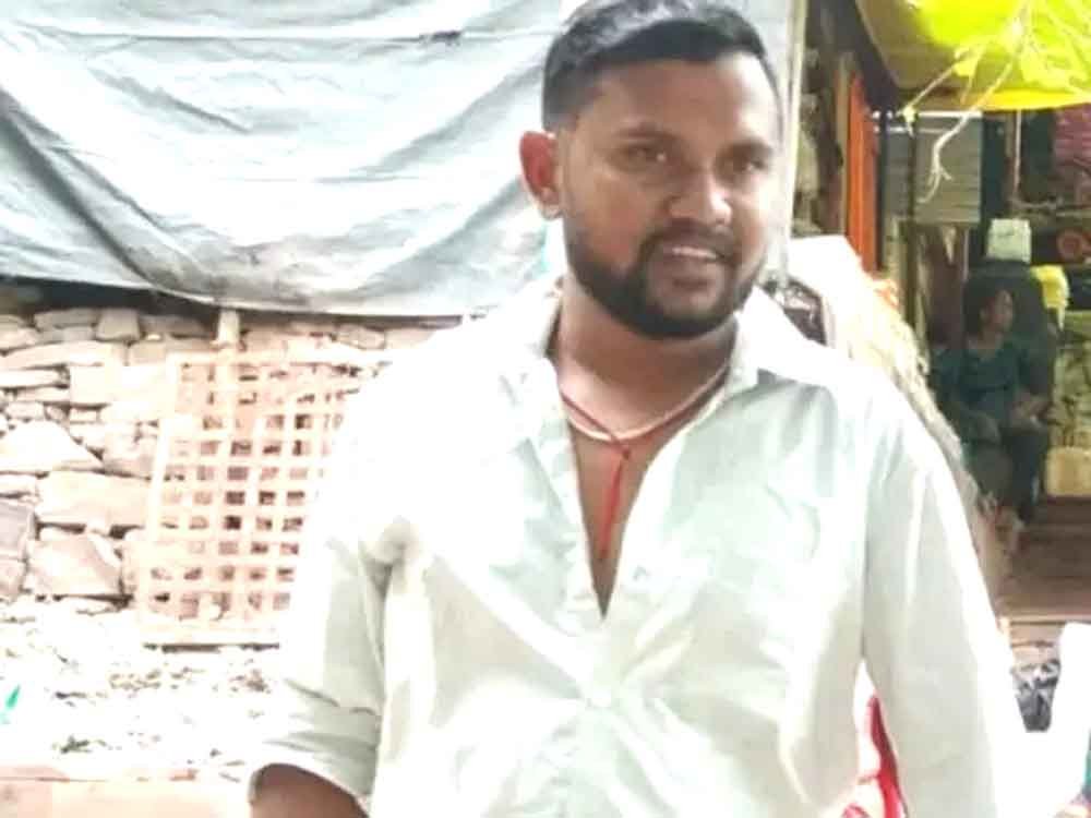 नींद में ही हो गई युवक