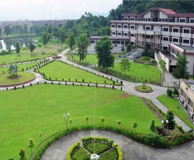 IIT गुवाहाटी की नई खोज: खास ईंटें रखेंगी