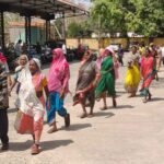 गांव में गहराया जल संकट, ग्रामीणों