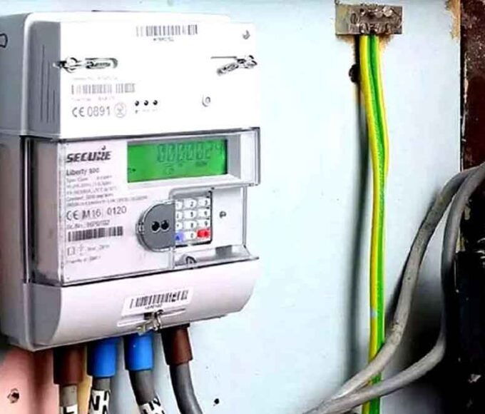 बिजली दरों में बढ़ोतरी के संकेत, स्मार्ट