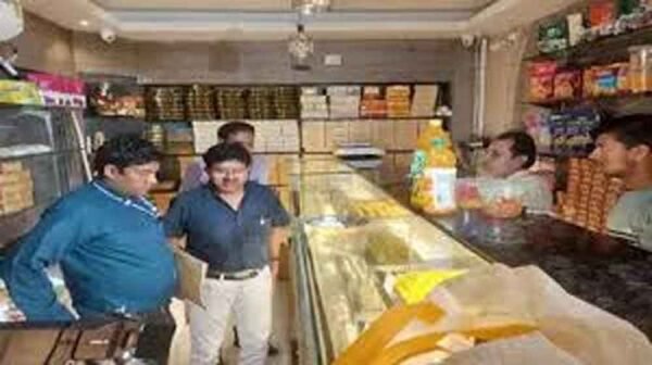 होली से पहले खाद्य