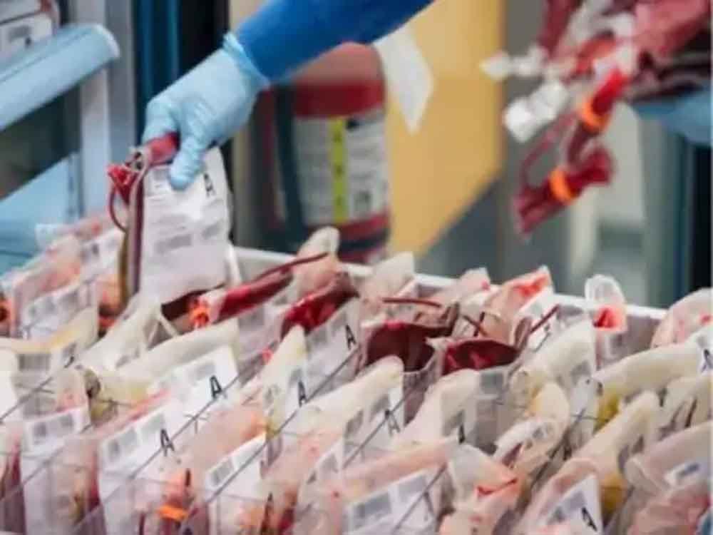 ब्लड बैंकों पर सख्ती: अब ‘डिजिटल
