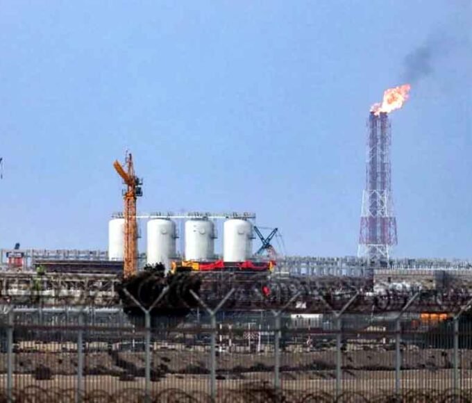 कतर पर मिसाइल हमले से हिला