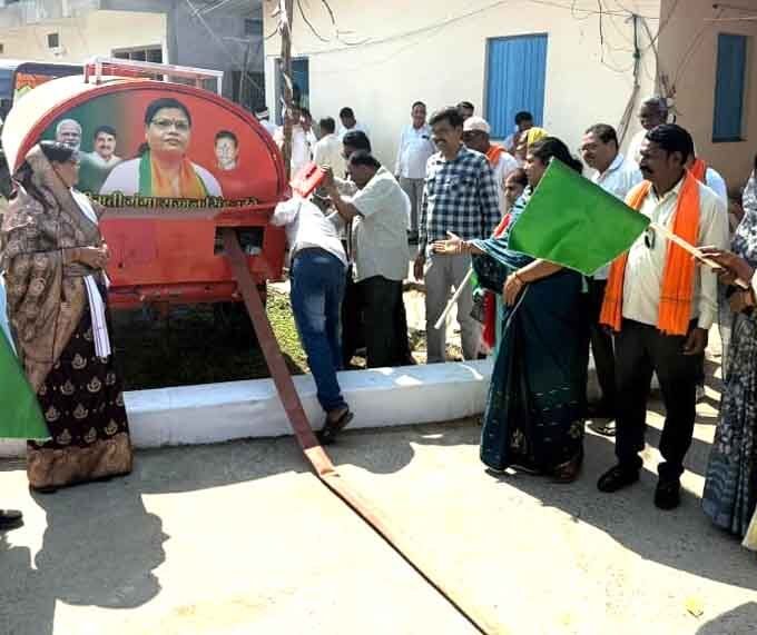 28 पंचायतों में पहुंचे