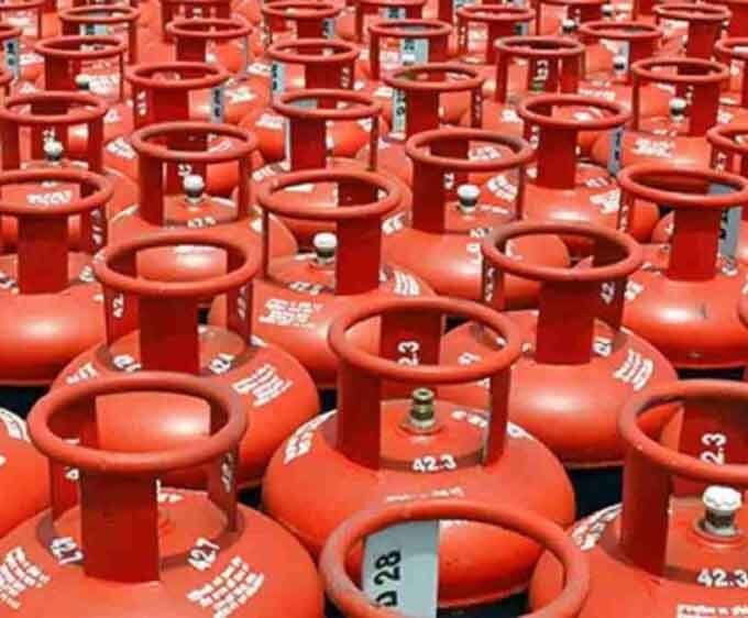 एलपीजी संकट के बीच बड़ी राहत: प्रवासी