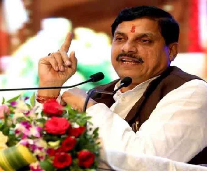 प्रदर्शन नहीं तो मैदान से बाहर: कलेक्टरों