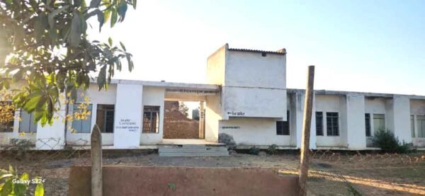 उपयोग विहीन खड़े लाखों की लागत