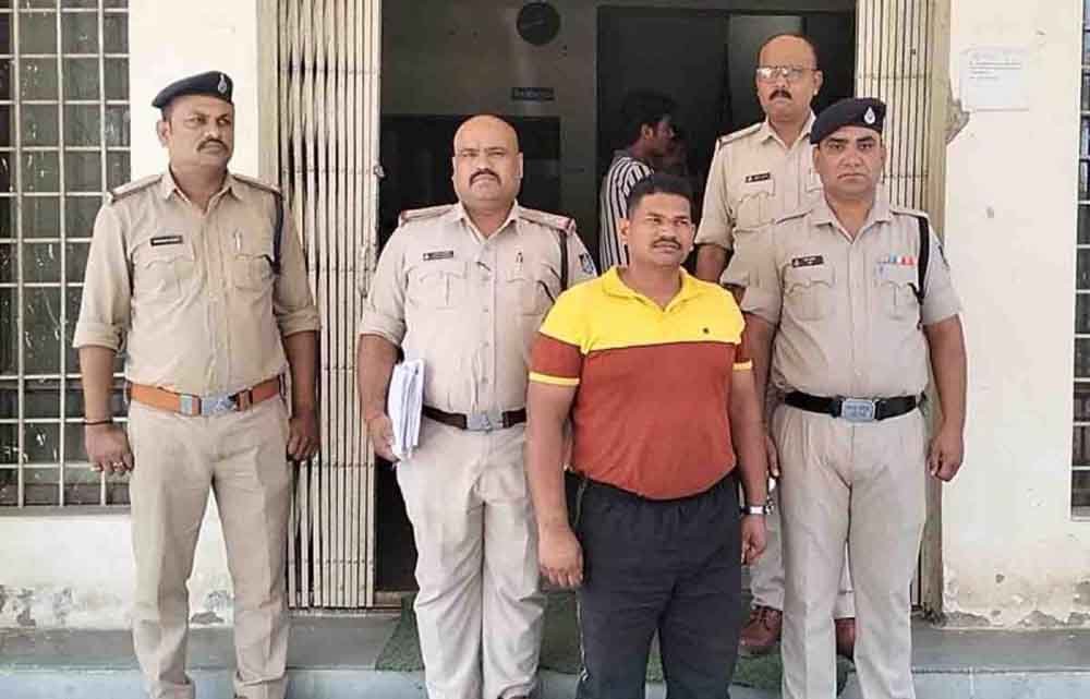 फेसबुक दोस्ती बनी धोखा: शादी का झांसा